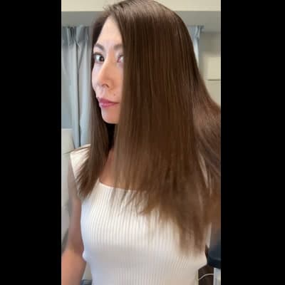サラサラ髪で魅力UP！ヘアケア製品の効果を実感